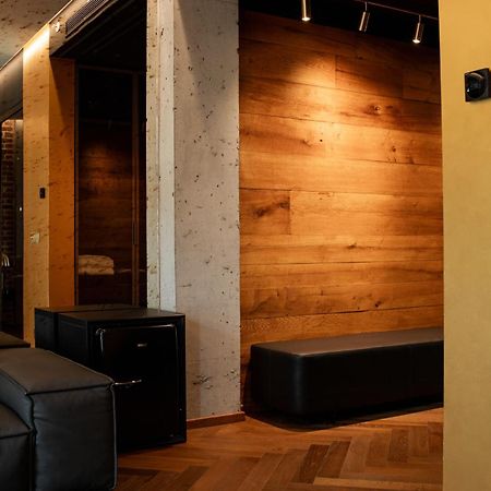 Mandarin Club House Hotell Batumi Eksteriør bilde