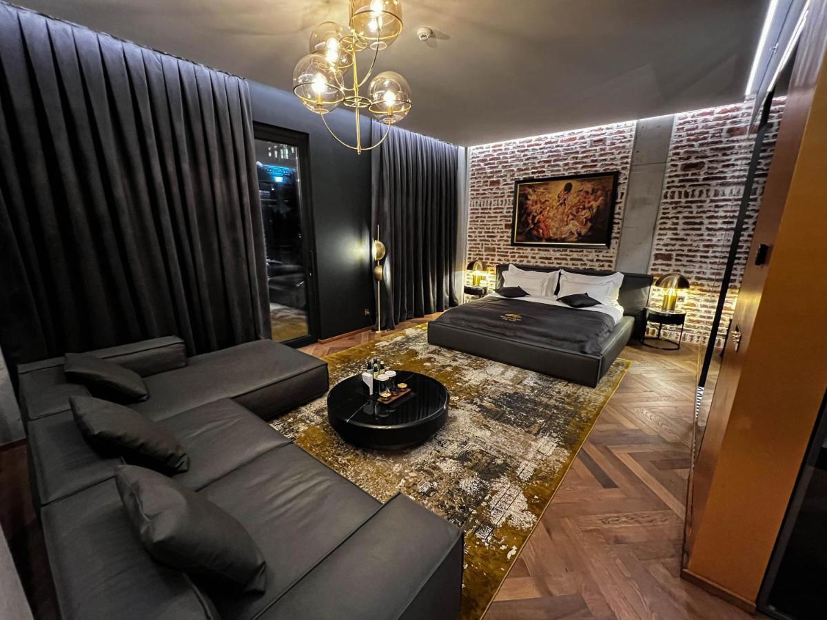 Mandarin Club House Hotell Batumi Eksteriør bilde