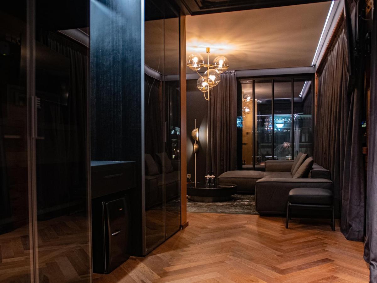 Mandarin Club House Hotell Batumi Eksteriør bilde