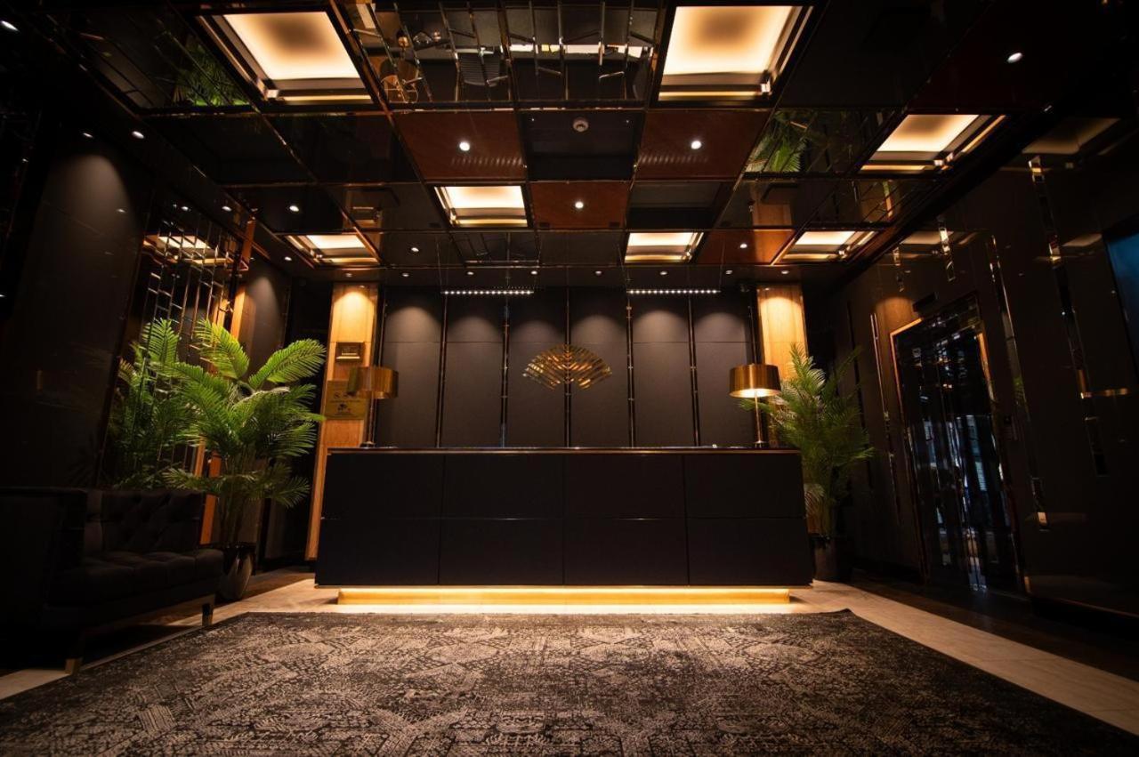 Mandarin Club House Hotell Batumi Eksteriør bilde